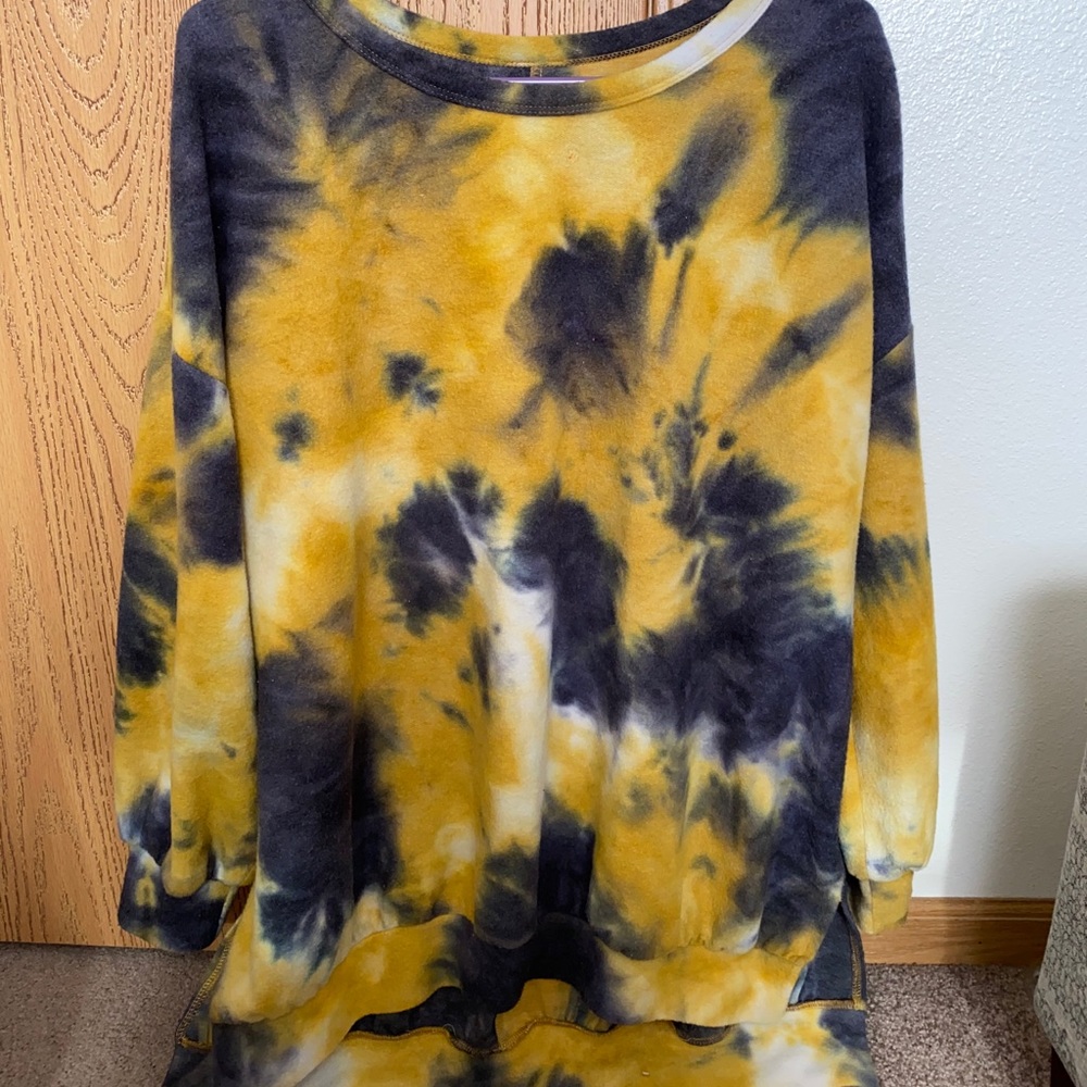 Eye Of The Hawk Fleece Crew Neck